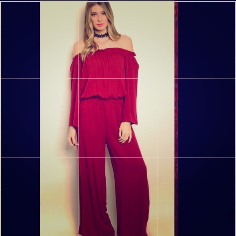 🌸Burgundy red, beautiful jumpsuit romper NEW-SM
